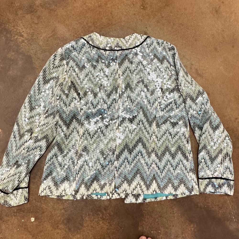 Chicos Sequin Embellished Chevron Pattern Long Sleeve Party Top‎ Size 2 - Picture 5 of 5